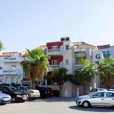 Hotel Classic Gala Split 4*