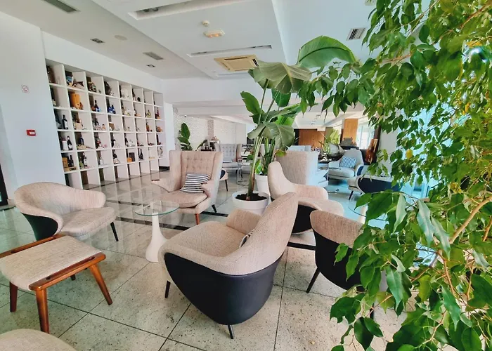 Classic Gala Split Hotell 4*