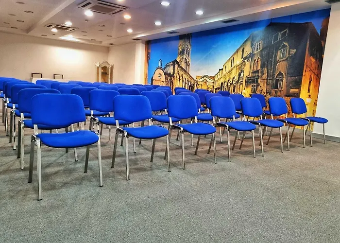 Classic Gala Split Hotell 4*
