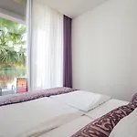 Hotel Classic Gala Split 4*
