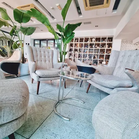 Gala Split 4* Podstrana