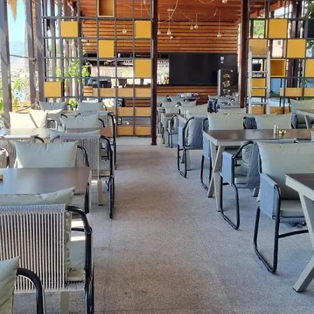 Gala Split 4* Podstrana