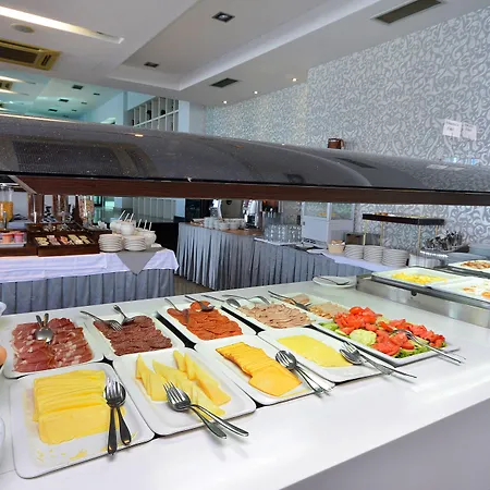 嘉拉斯普利特酒店