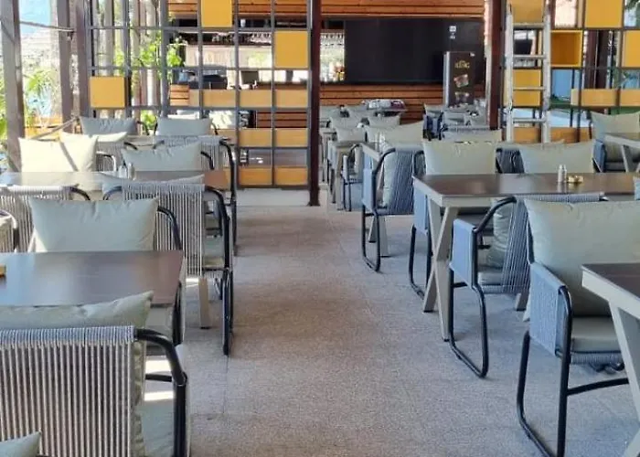 Gala Split 4* Podstrana