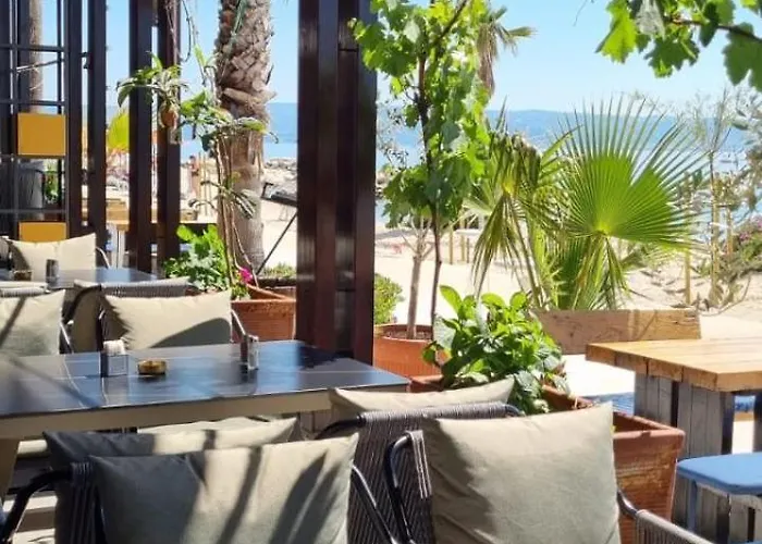 Hotel Classic Gala Split 4*